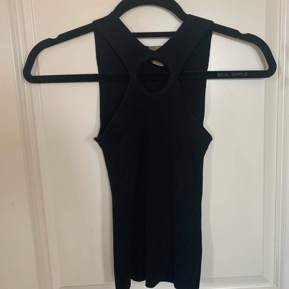 Black Tanktop With Ring Detail